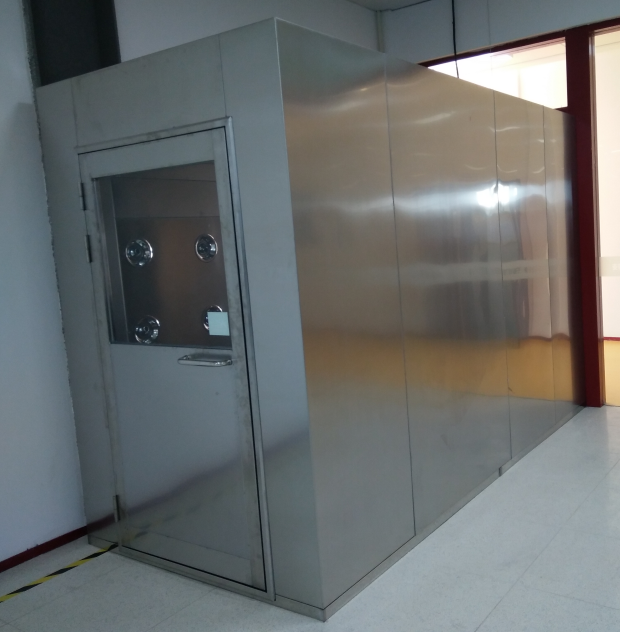 1400*3000*2100多人雙吹不銹鋼風(fēng)淋室(電子互鎖)